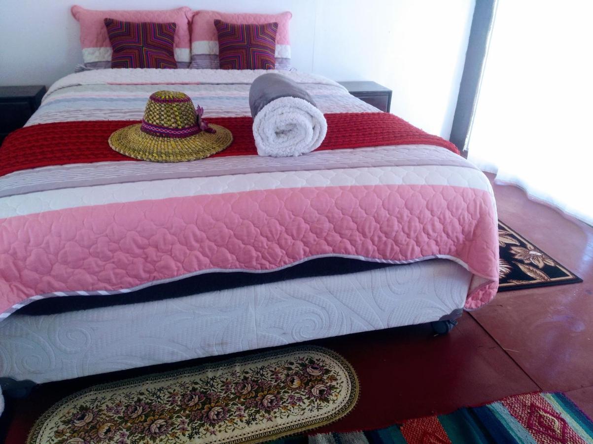 Tayta inti lodge Puno Esterno foto